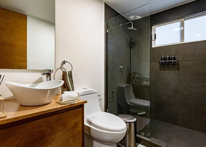 Del Valle Getaway Workspace And Secure Parking *