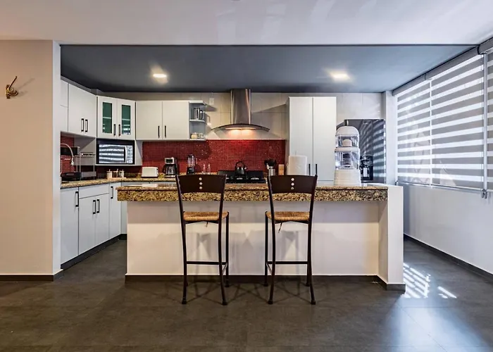 Del Valle Getaway Workspace And Secure Parking *